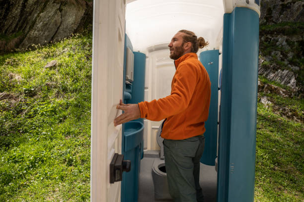 Porta potty delivery and setup in Montague, MI